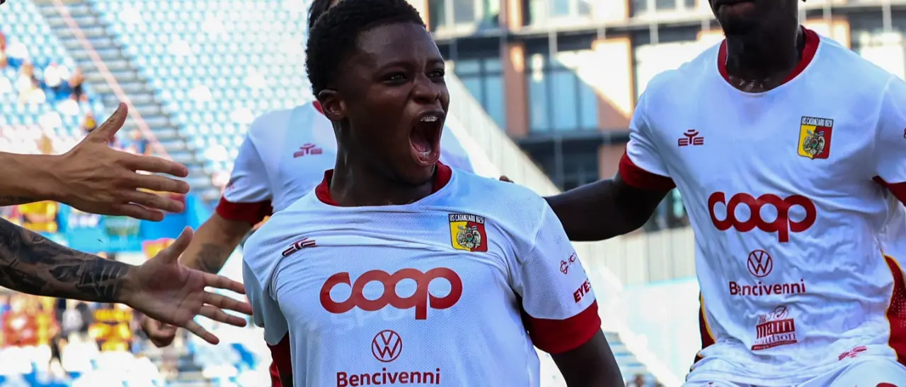 Catanzaro, il Milan si inserisce per Cissé: sorpasso sul PSV possibile\n