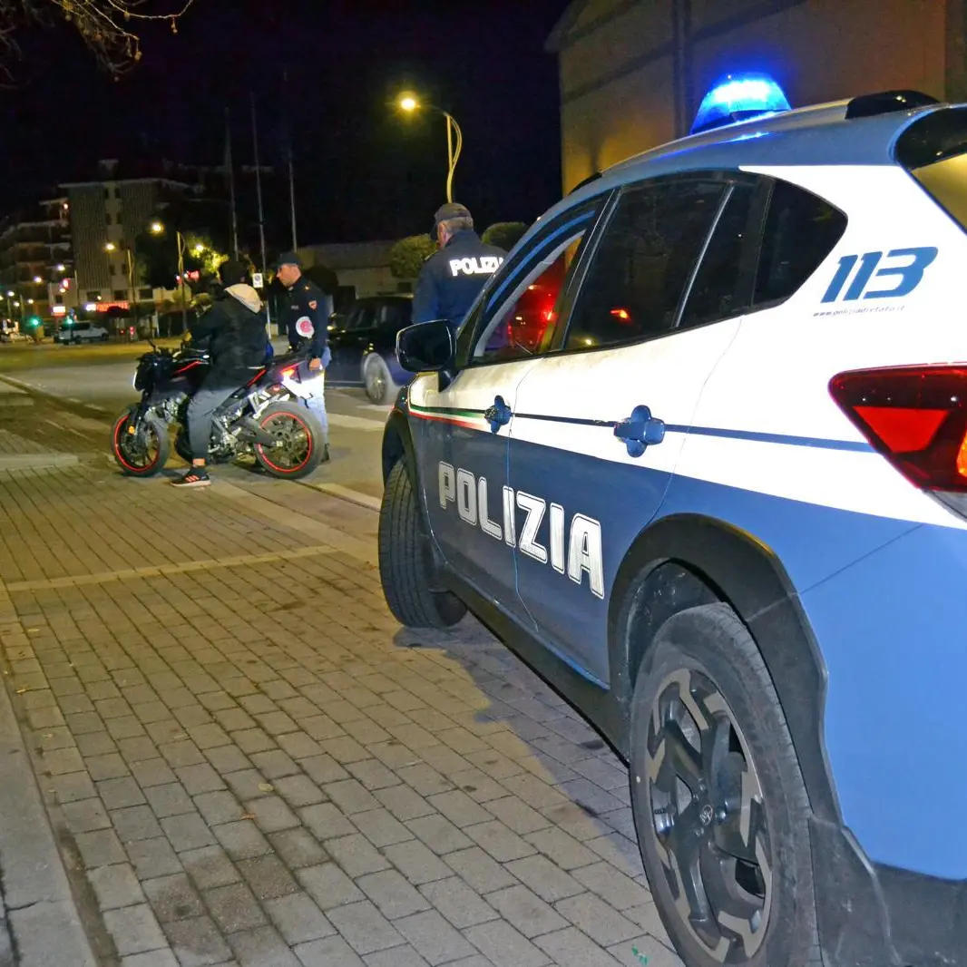 Arresto a Corigliano Rossano, minaccia i passanti con un coltello\n