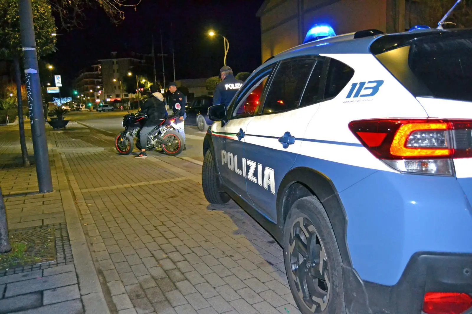 Arresto a Corigliano Rossano, minaccia i passanti con un coltello\n