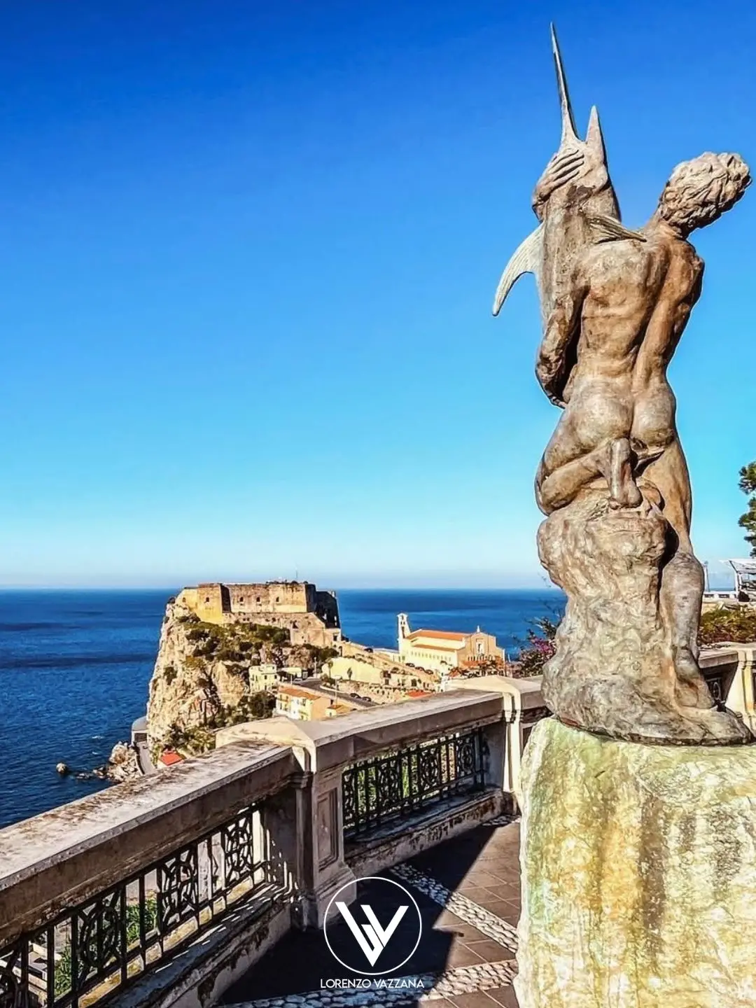 L’anima di Scilla: amore eterno tra uomo e mare\n