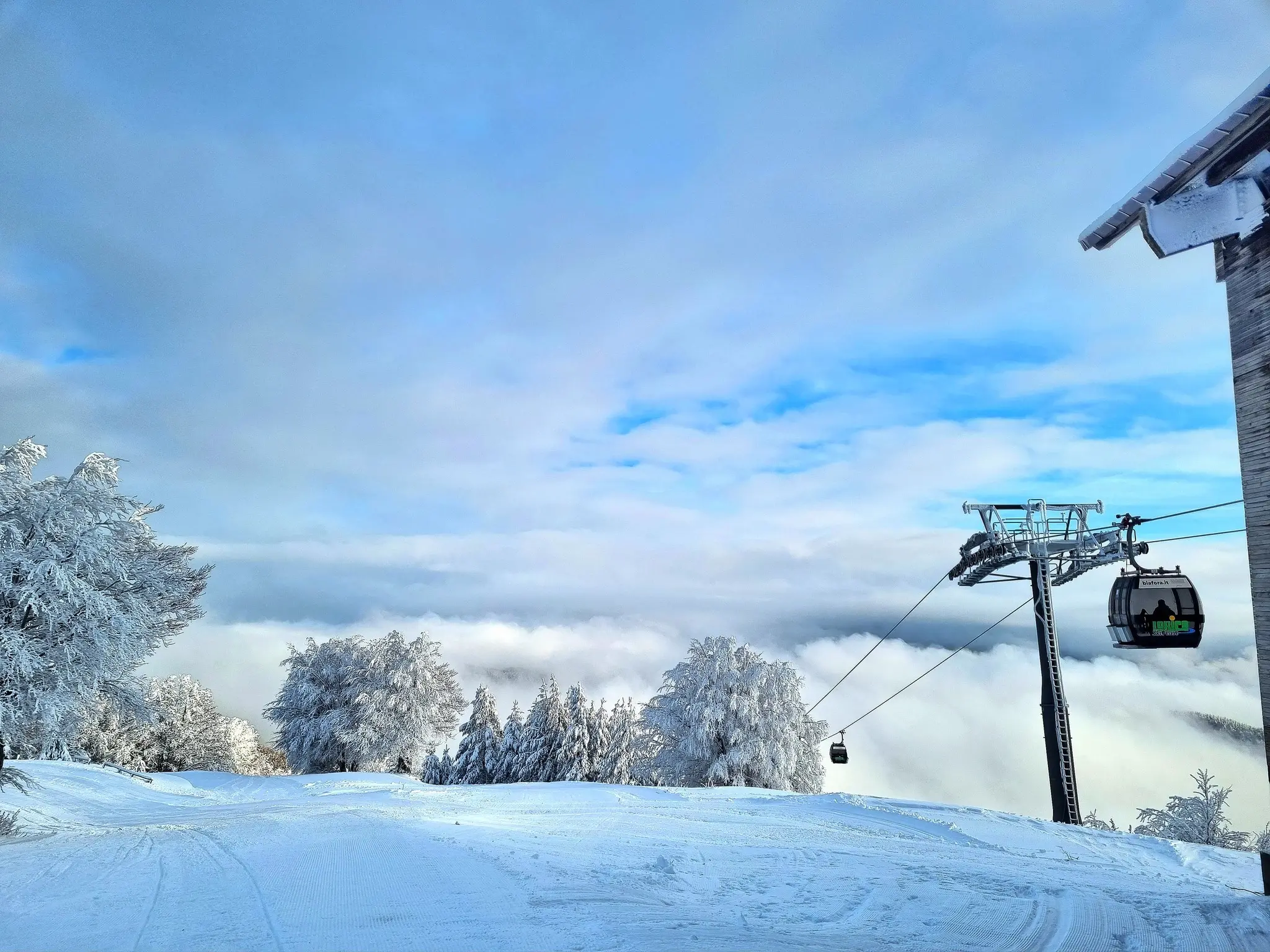 Lorica, seggiovia chiusa ma cabinovia e skilift operativi: ecco la situazione sulle piste\n