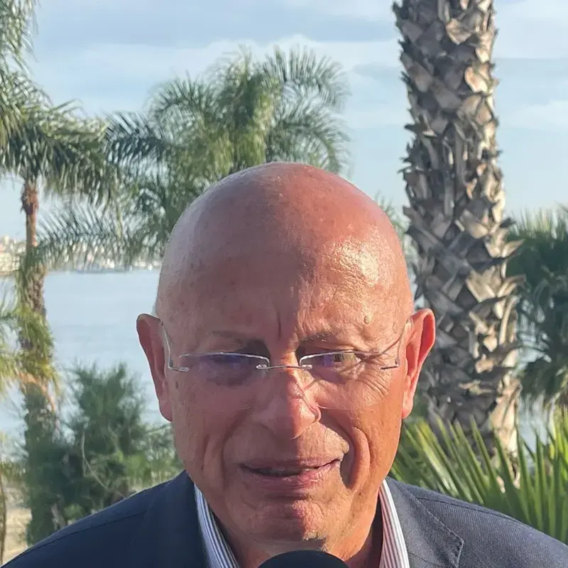 Reggina, il patron Ballarino carica i tifosi: «Tutti uniti per la decima vittoria e l'addio a questa categoria»\n