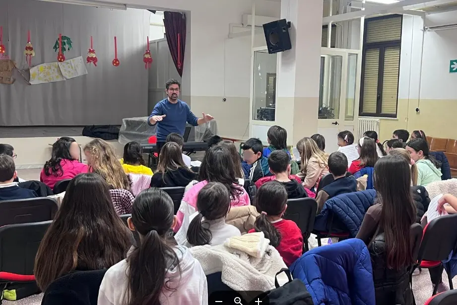 Lirica a scuola: il progetto del teatro Politeama di Catanzaro approda tra i banchi\n