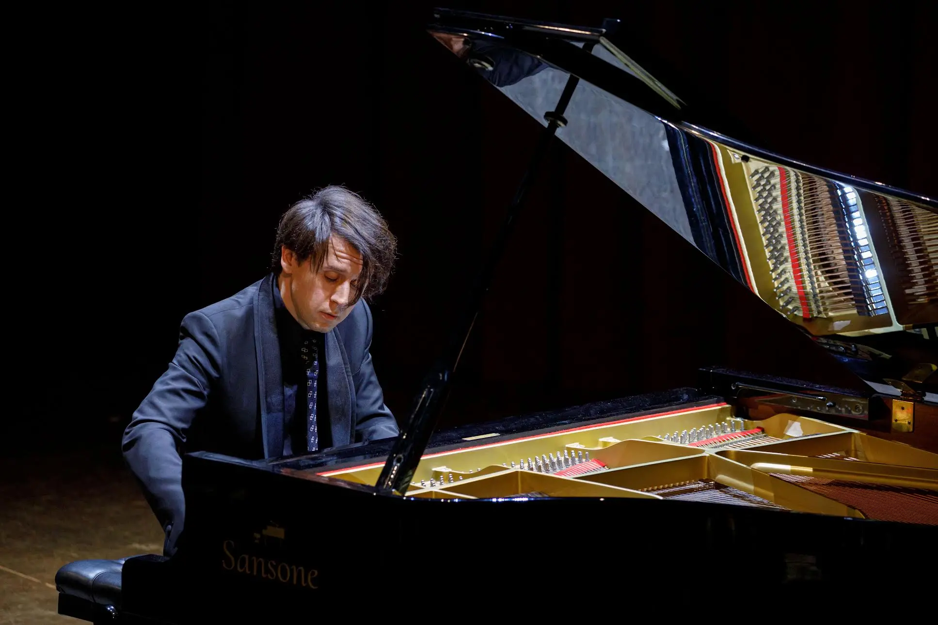 Vitaly Pisarenko e il romanticismo di Schubert e Liszt al Cilea\n