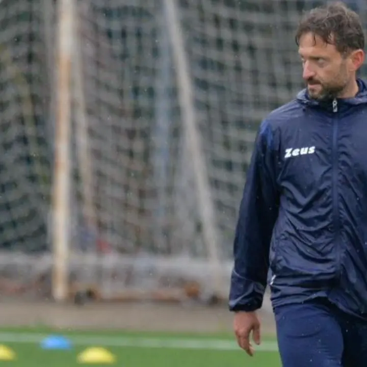 Promozione B, piove sul bagnato in casa Pizzo. Si dimette mister Brasile: «Non è facile lavorare subendo torti e mortificazioni. Esco con la schiena dritta»\n