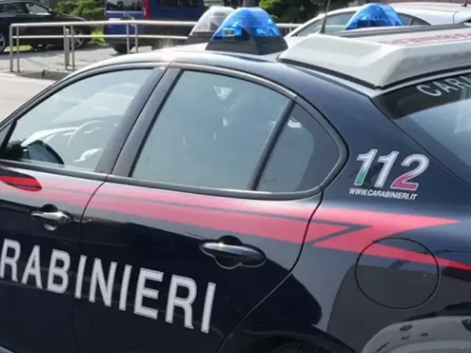 Carabiniere suicida in strada, la nota della Compagnia di Lamezia: «Fermato per un controllo, poi l’insano gesto»
