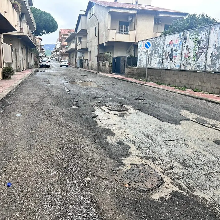 Siderno, lavori stradali non conformi: il Comune interviene e rassicura\n