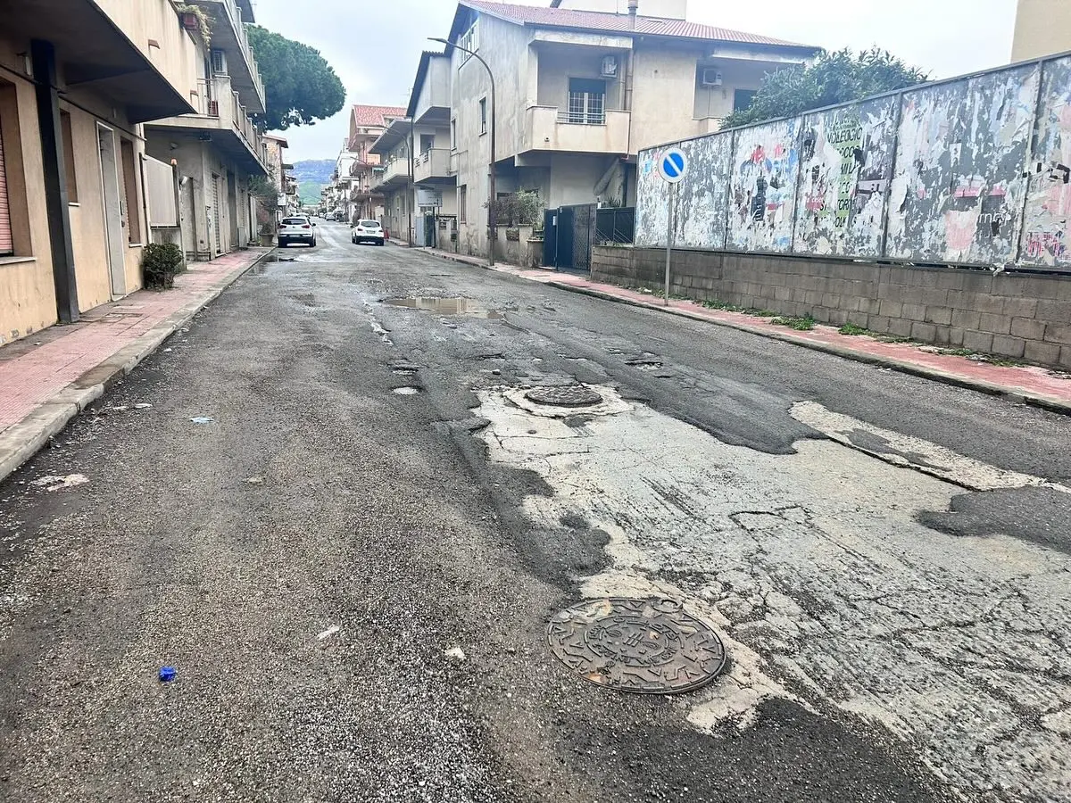 Siderno, lavori stradali non conformi: il Comune interviene e rassicura\n
