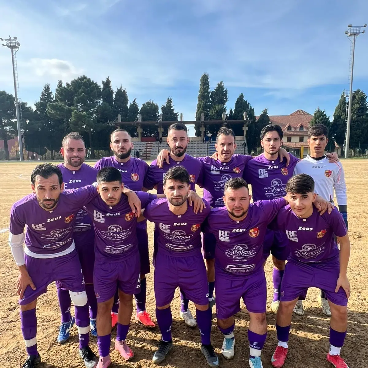 Terza Categoria, per il Fulmine Sorianello\u00A0Carchidi ne fa 3 (su 5)\u00A0al Pannaconi. Manita anche del Maierato al Cessaniti\n