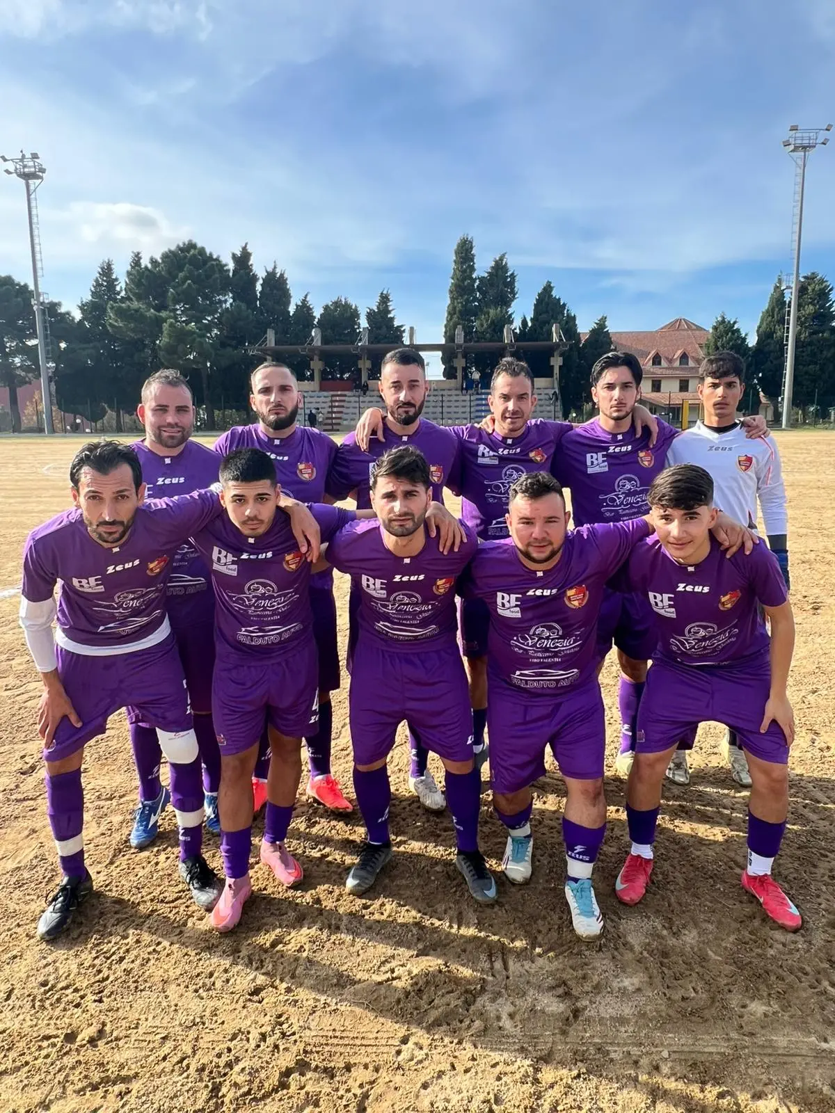 Terza Categoria, per il Fulmine Sorianello\u00A0Carchidi ne fa 3 (su 5)\u00A0al Pannaconi. Manita anche del Maierato al Cessaniti\n