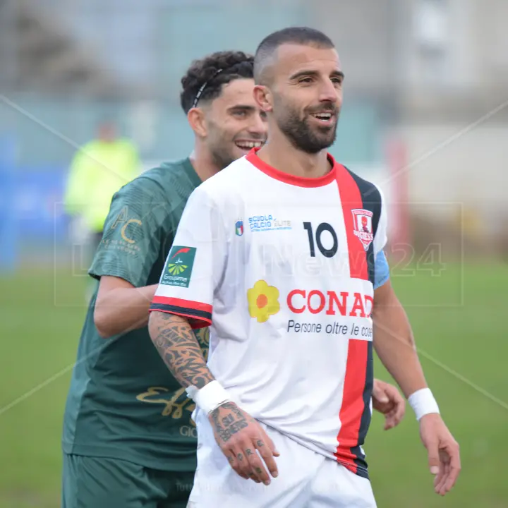 Eccellenza: Praiatortora in fuga, la Serie D non è più un miraggio.\u00A0Petrone: «Calma, mancano ancora undici partite»\n