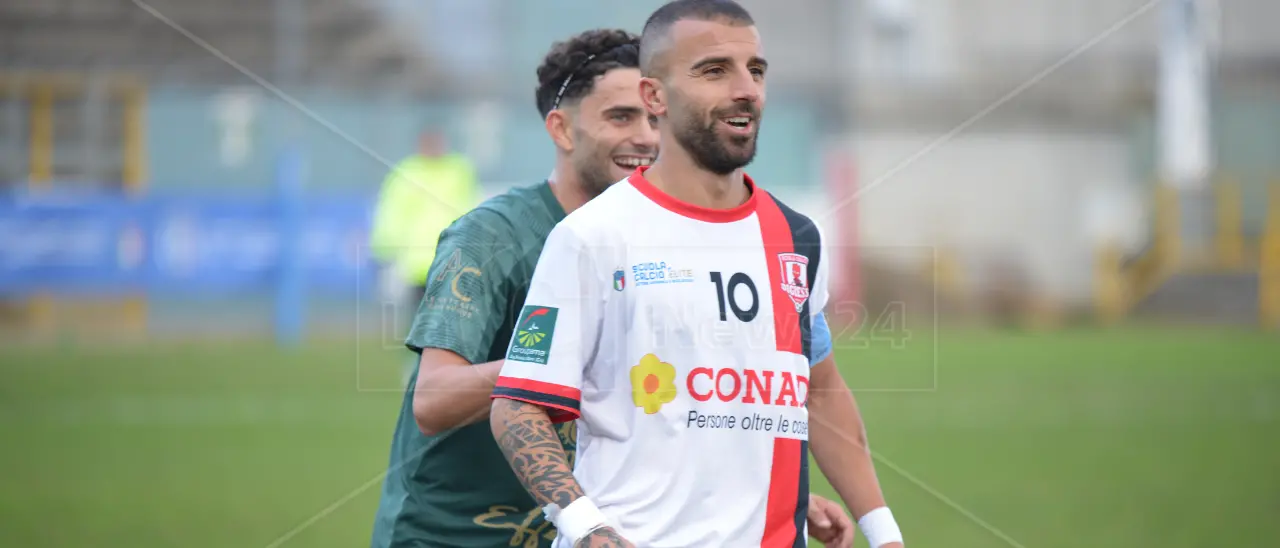 Eccellenza: Praiatortora in fuga, la Serie D non è più un miraggio.\u00A0Petrone: «Calma, mancano ancora undici partite»\n