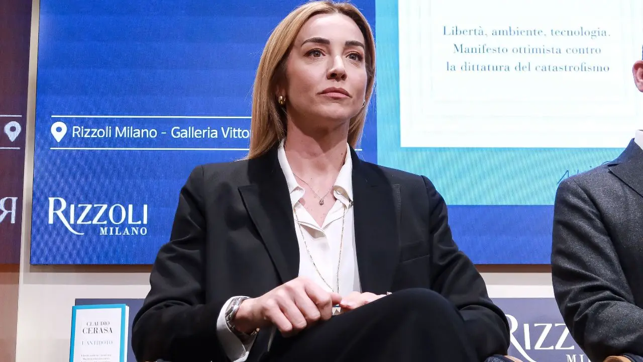 Silvia Salis torna in scena: la dieta mediatica è finita e attorno a lei si muove già mezza Roma politica\n