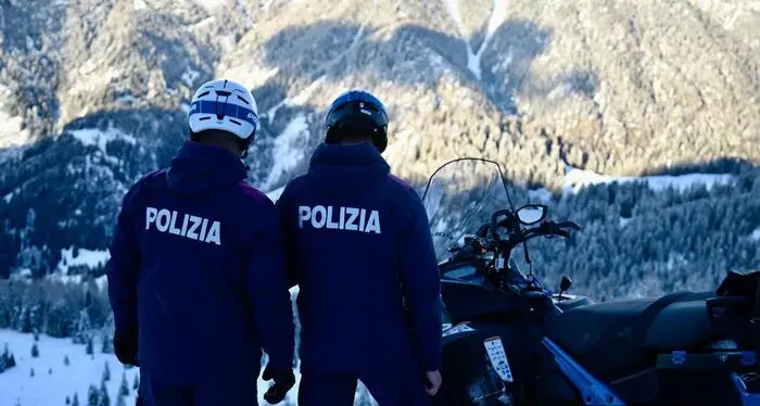 Per Milano-Cortina portatevi i calzini pesanti: agenti al gelo senza dotazioni adeguate, esplode la protesta della Polizia\u00A0\n