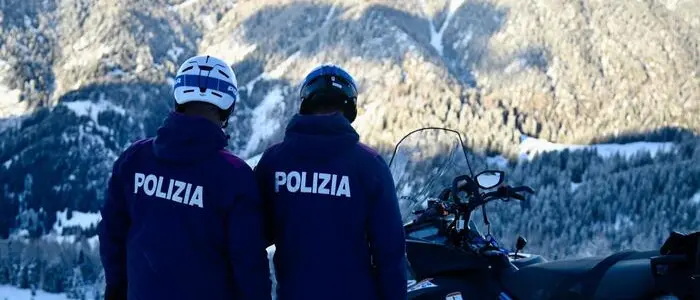 Per Milano-Cortina portatevi i calzini pesanti: agenti al gelo senza dotazioni adeguate, esplode la protesta della Polizia\u00A0\n