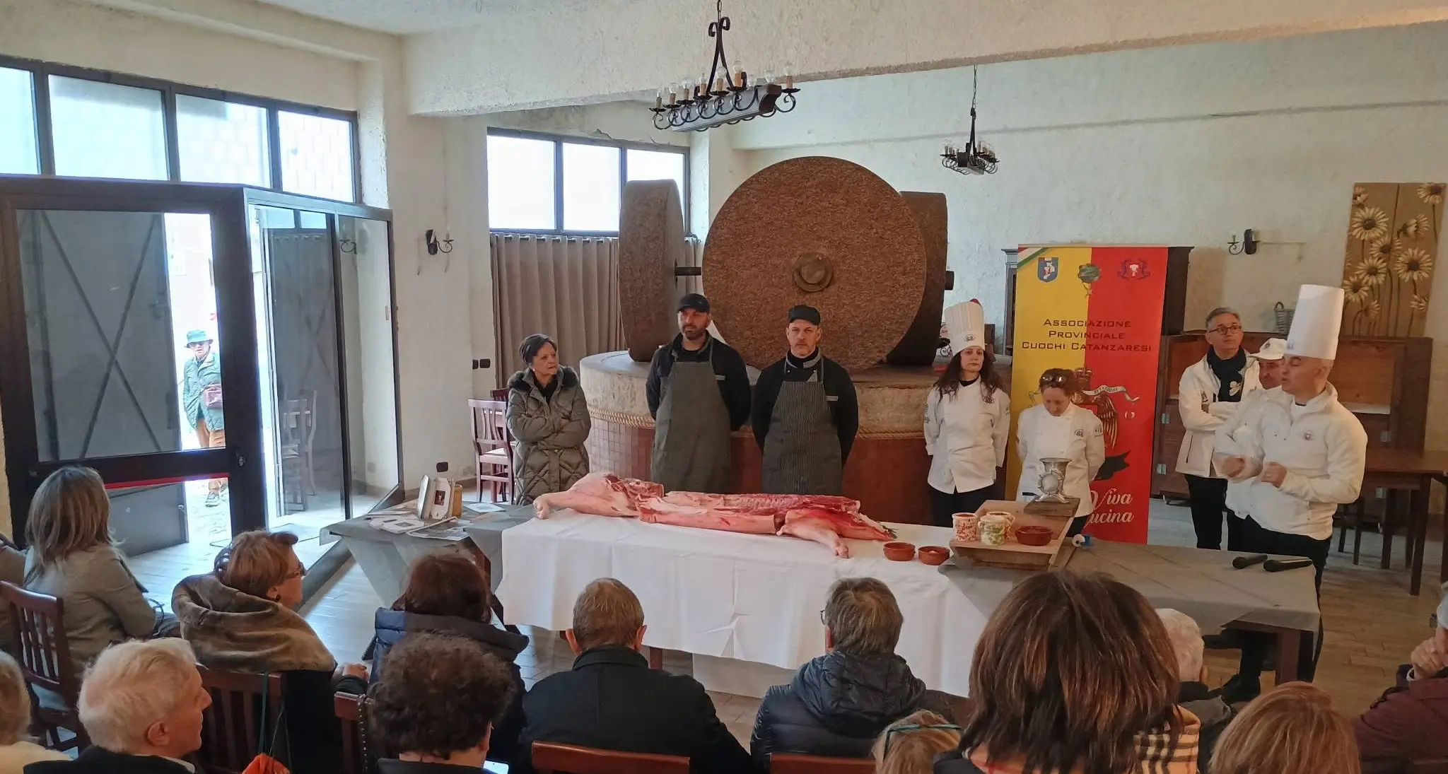 Il rito del maiale in Calabria nella tradizione popolare: un'antica festa di comunità