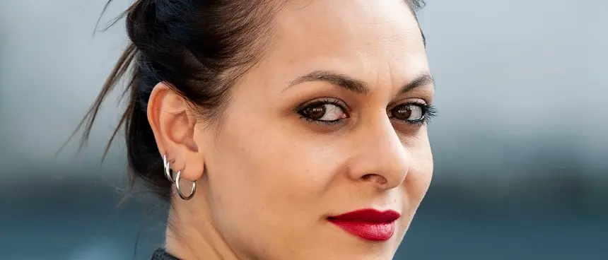 Filadelfia, all’auditorium tutto pronto per Rusina: una storia d’amore tra nonna e nipote per dare voce a chi si sente inadeguato\n