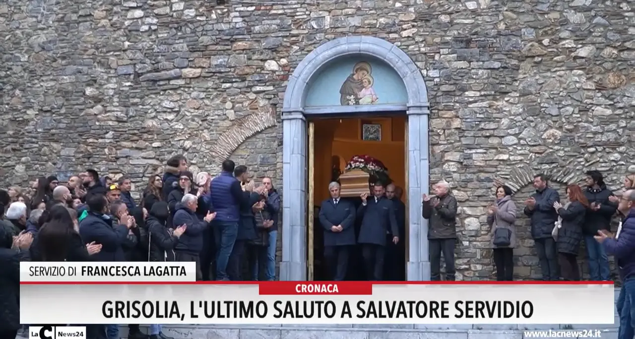 Grisolia, l'ultimo saluto a Salvatore Servidio