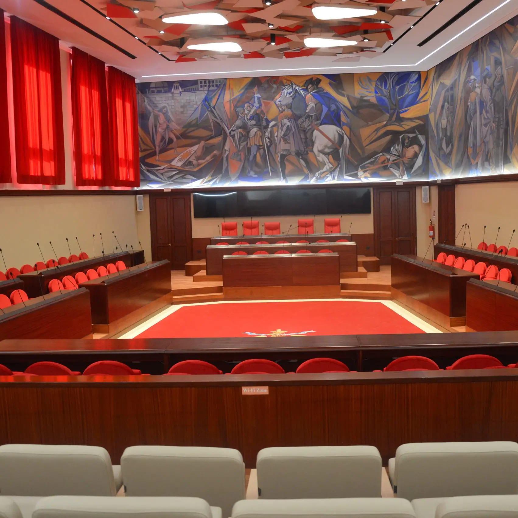 Chiusura viale de Filippis, il gruppo di Forza Italia chiede la revoca dell’ordinanza:\u00A0«Mobilità cittadina in ginocchio»\n