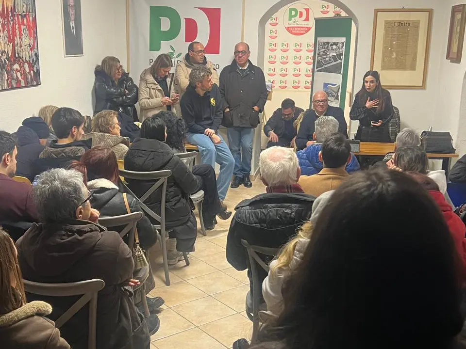 Il circolo del Pd “archivia” Franz Caruso: «Apriamo il forum Cosenza 2050»