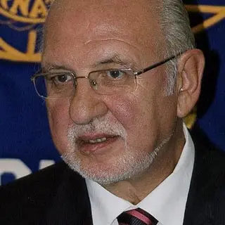 Lungro celebra “Il mito della guerra di Sybaris”: il nuovo libro di Ballarati tra storia e narrazione\n