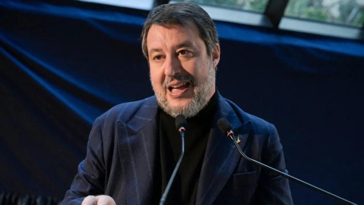 Salvini dentro gli “Epstein files” ma fuori dallo scandalo sesso: email, presunti fondi e l’ombra di Bannon sul Carroccio\n