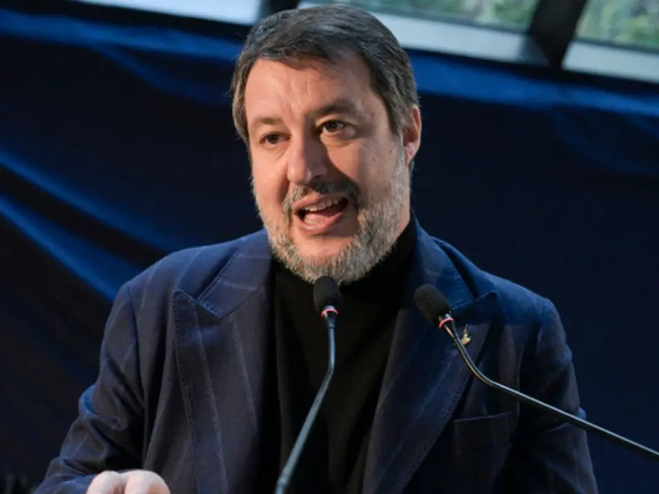 Salvini dentro gli “Epstein files” ma fuori dallo scandalo sesso: email, presunti fondi e l’ombra di Bannon sul Carroccio