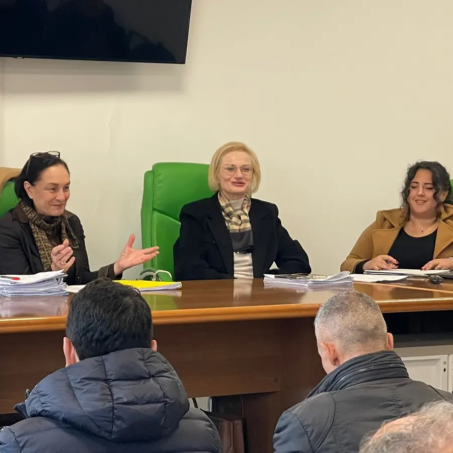 Condofuri, le Commissarie chiamano a raccolta i cittadini: svolta un'assemblea pubblica per il bilancio 2026\n