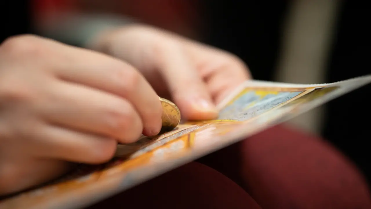 La dea bendata bacia ancora il Vibonese: a Jonadi colpo da 50mila euro grazie a un Gratta e Vinci\n