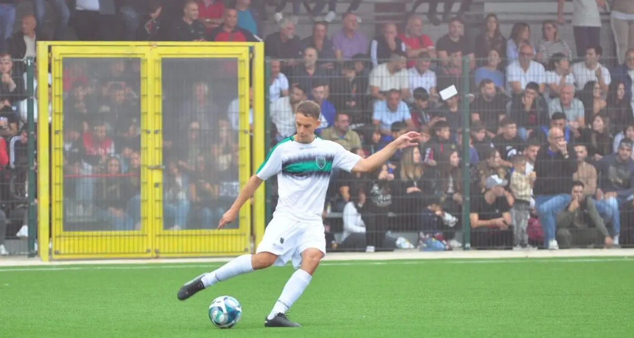 Palmese, Tapia a quota 100 presenze: «Indimenticabile lo spareggio playoff vinto contro il VE Rende»\n