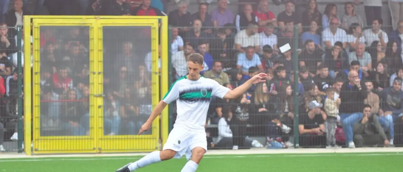 Palmese, Tapia a quota 100 presenze: «Indimenticabile lo spareggio playoff vinto contro il VE Rende»\n