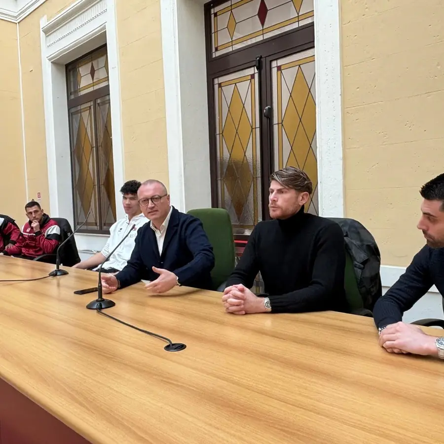 Il sindaco metropolitano ff Carmelo Versace\u00A0incontra una delegazione\u00A0dell’Ite Piria-Ferraris-Da Empoli\n