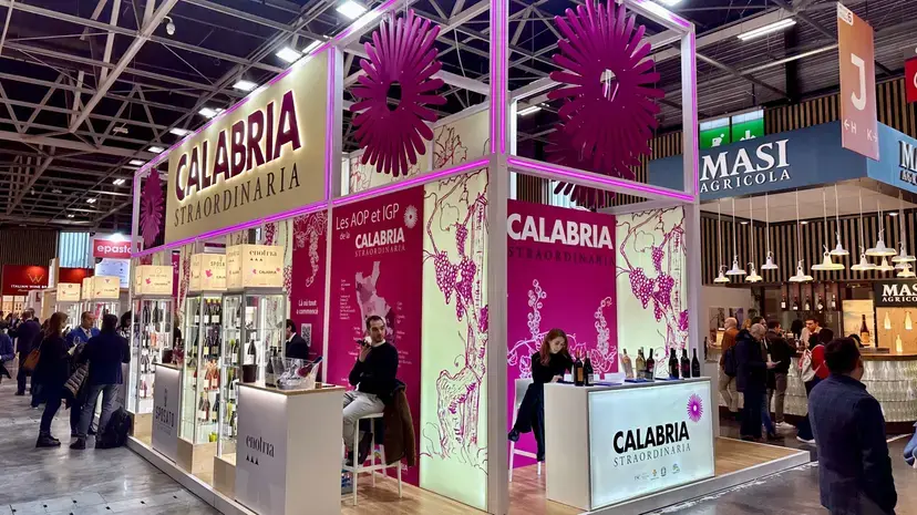La Calabria del vino protagonista oltre i confini: 14 aziende\u00A0sbarcano al salone del Wine Paris\n
