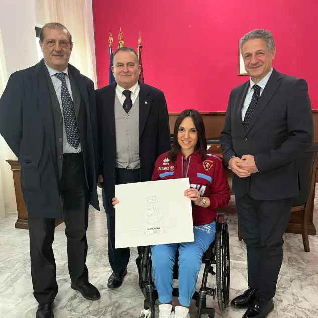 Reggio, il questore Sirna incontra la campionessa paralimpica Enza Petrilli\n
