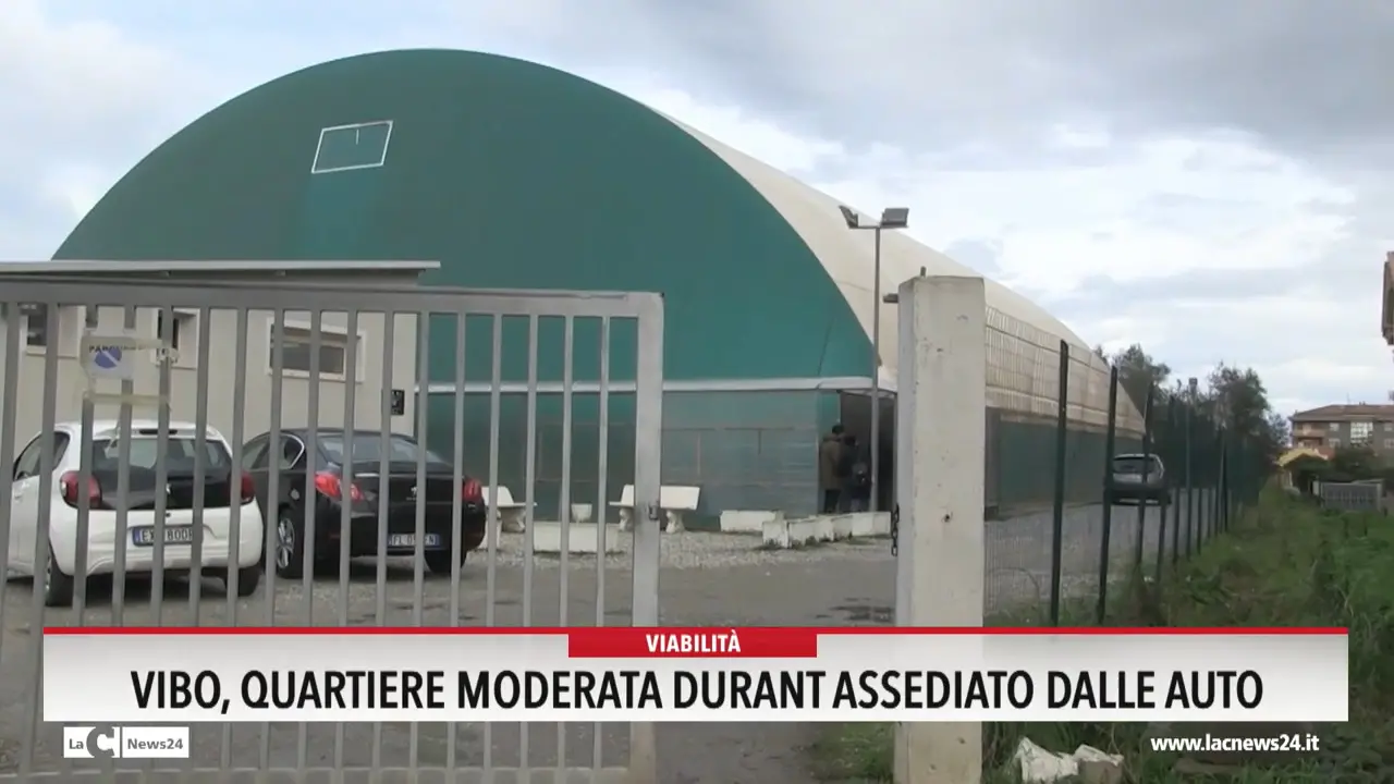 Vibo, quartiere Moderata Durant assediato dalle auto