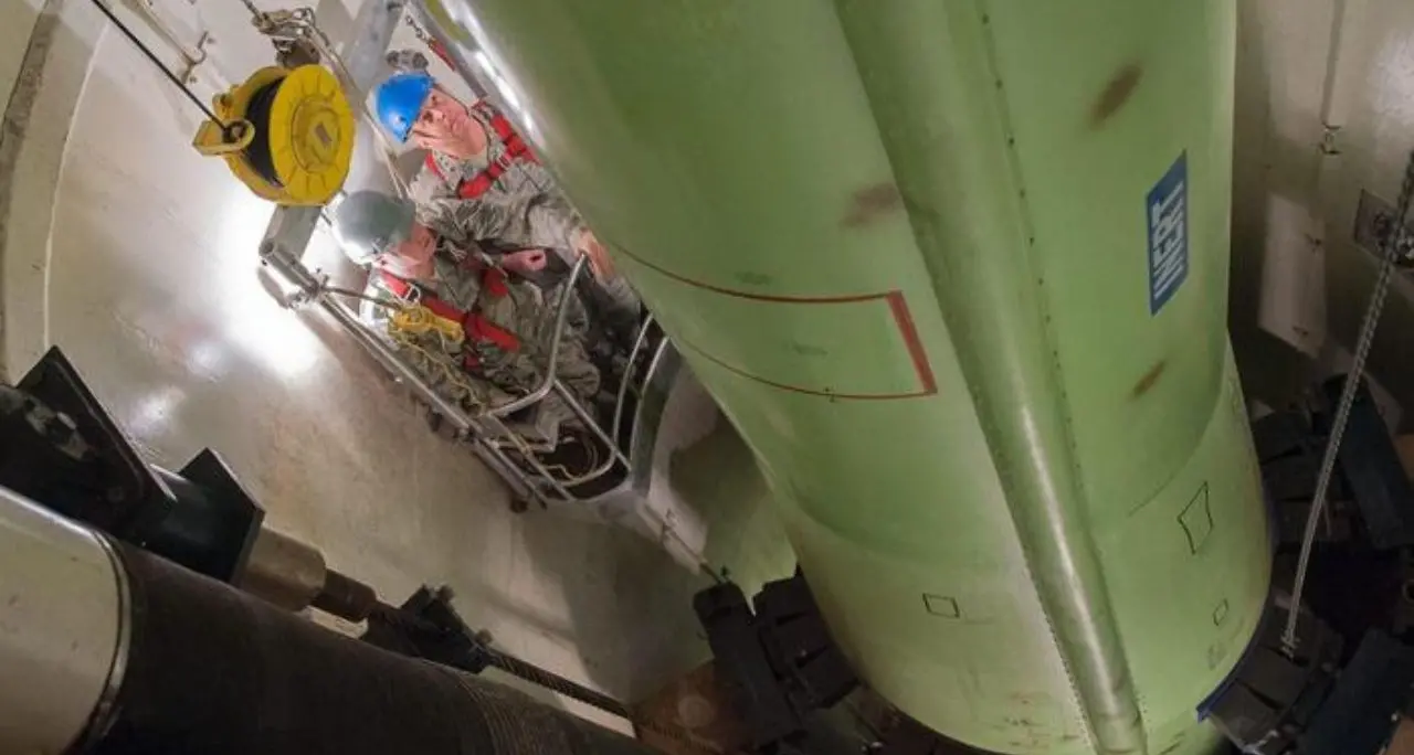 Scade il New Start, l’ultimo argine sul nucleare: Mosca parla di “nuova realtà” e il mondo non ha più garanzie\n