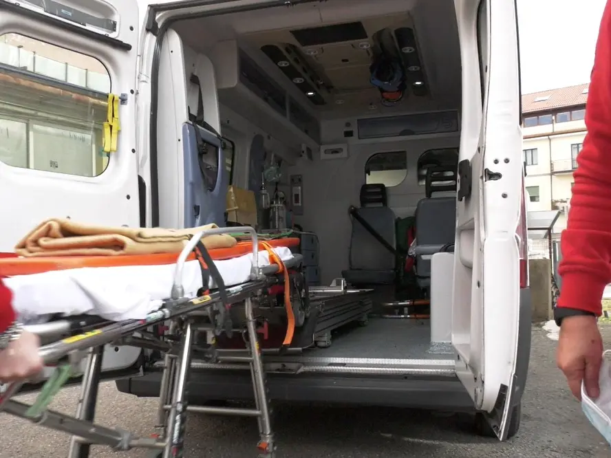 Incidente mortale nel Vibonese, scontro tra una moto e un trattore a Francavilla: 26enne di Polia muore sul colpo