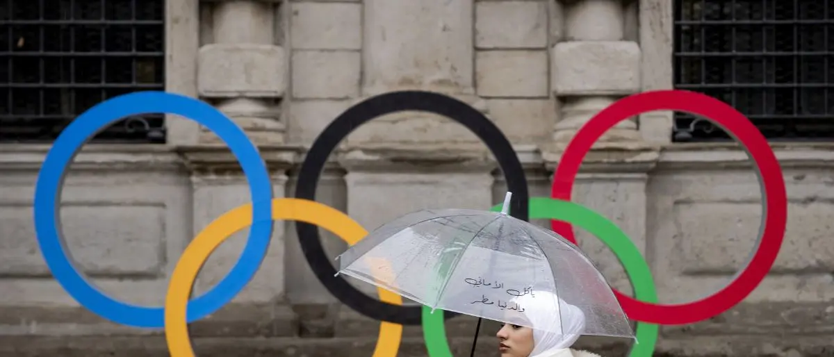 “Ice” non è più solo un cubetto di ghiaccio: richiama l’agenzia dell’immigrazione e la paura. Così le Olimpiadi si adeguano\n