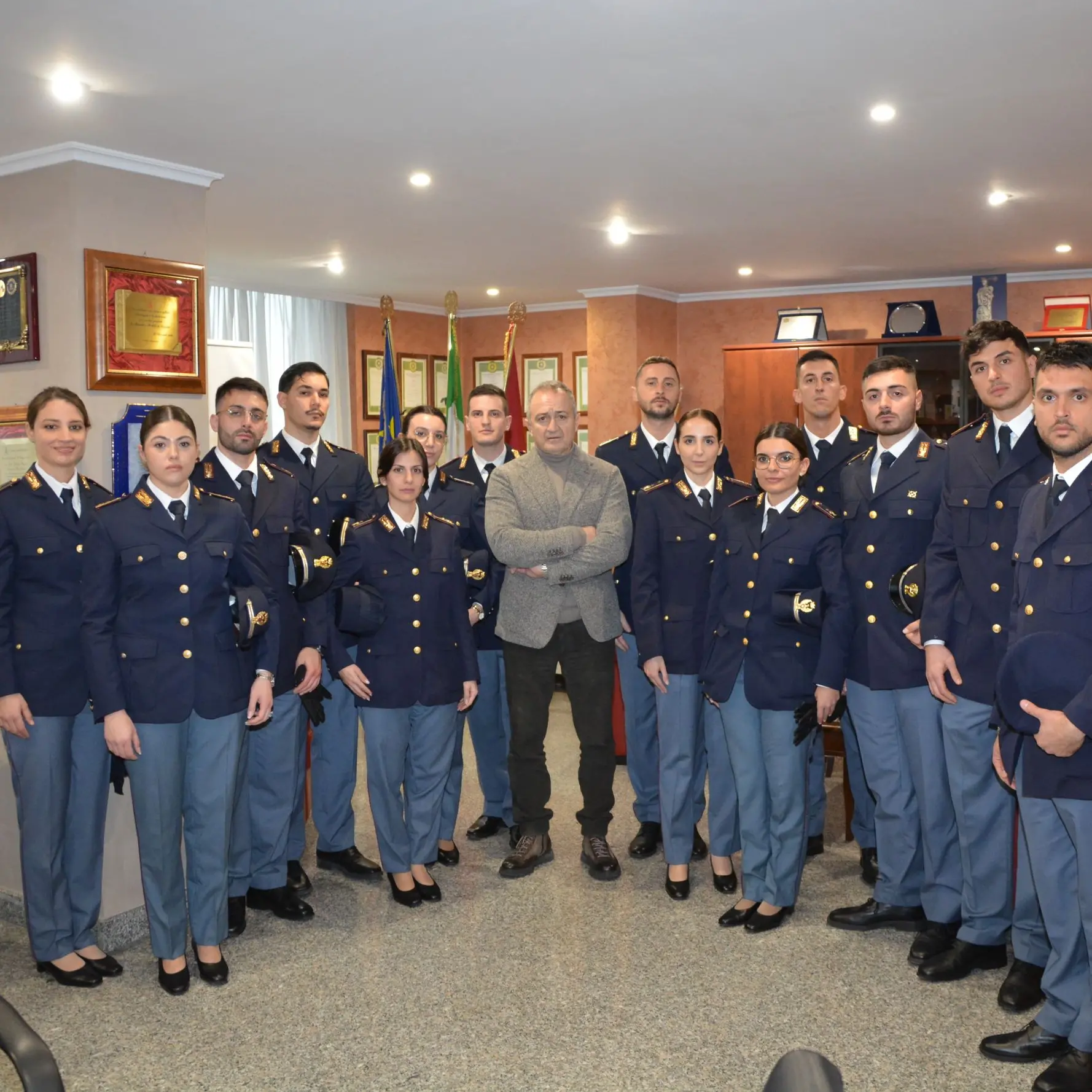 Vibo Valentia, in servizio 14 nuovi vice ispettori della Polizia di Stato: due di loro opereranno a Serra San Bruno\n