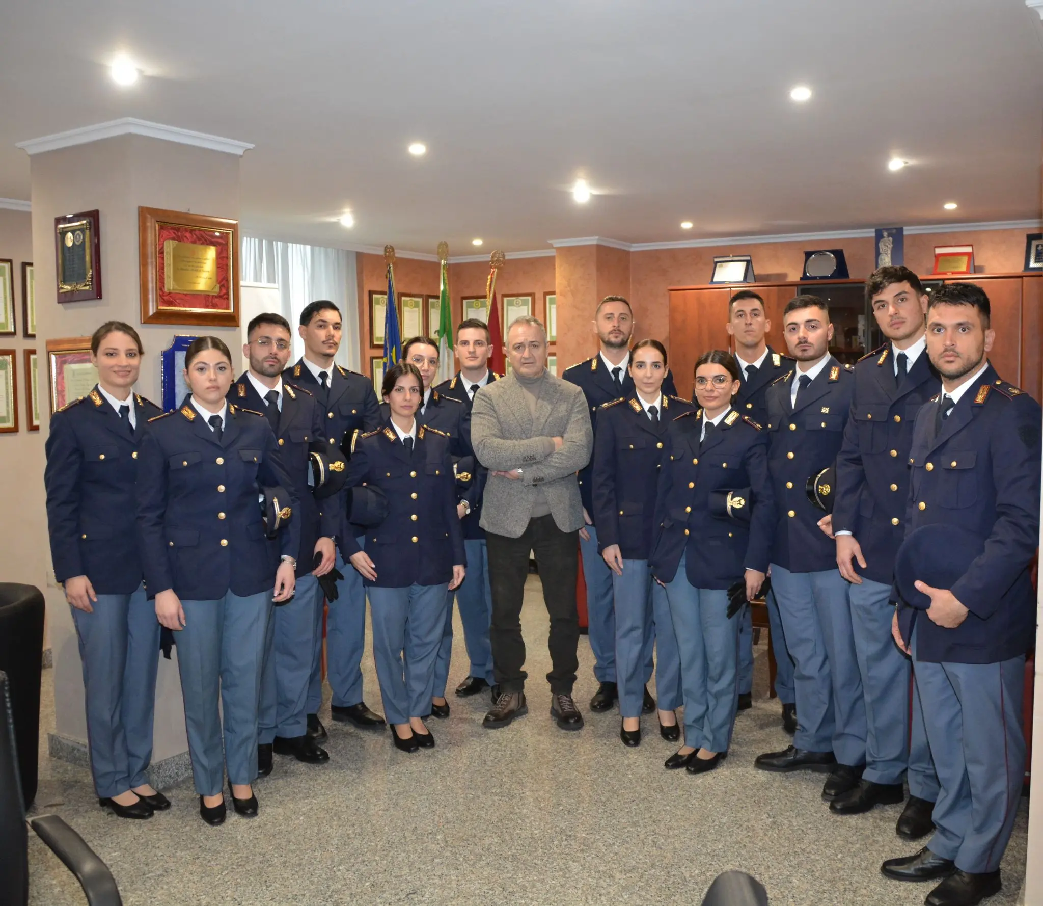 Vibo Valentia, in servizio 14 nuovi vice ispettori della Polizia di Stato: due di loro opereranno a Serra San Bruno\n