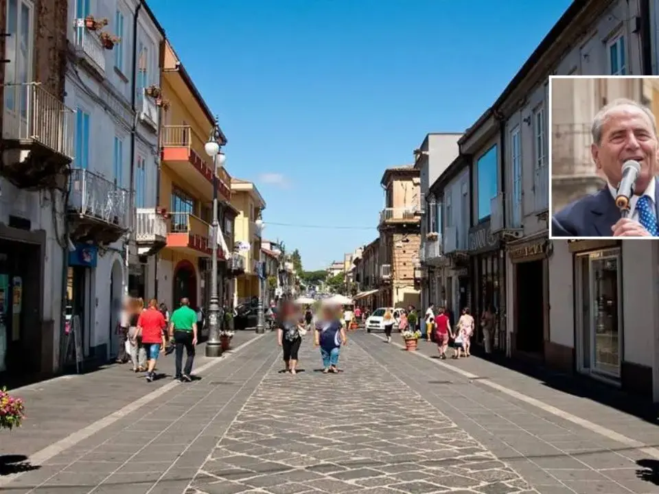 Nuovo regolamento per i dehors a Vibo, tensione in Comune. Muzzopappa si alza e se ne va: «Non avete invitato i commercianti»