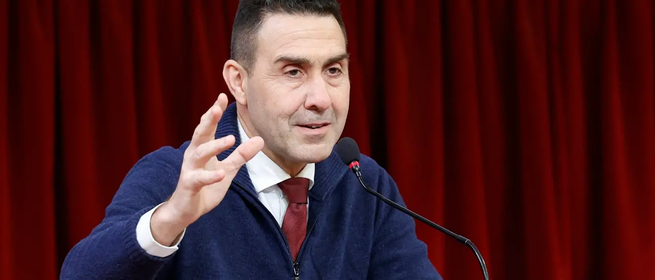 Vannacci vale il 4% e apre la guerra nella Lega: “traditore”, “Frankenstein” e sospetti sul filo diretto con la Russia\n