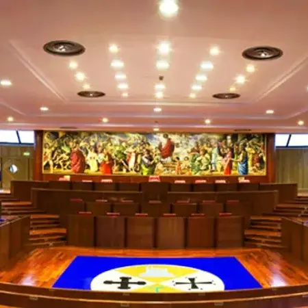 La vecchia Rimborsopoli non smette di stupire: consulenze vibonesi a liceali, cacciatori e addetti a servizi funebri