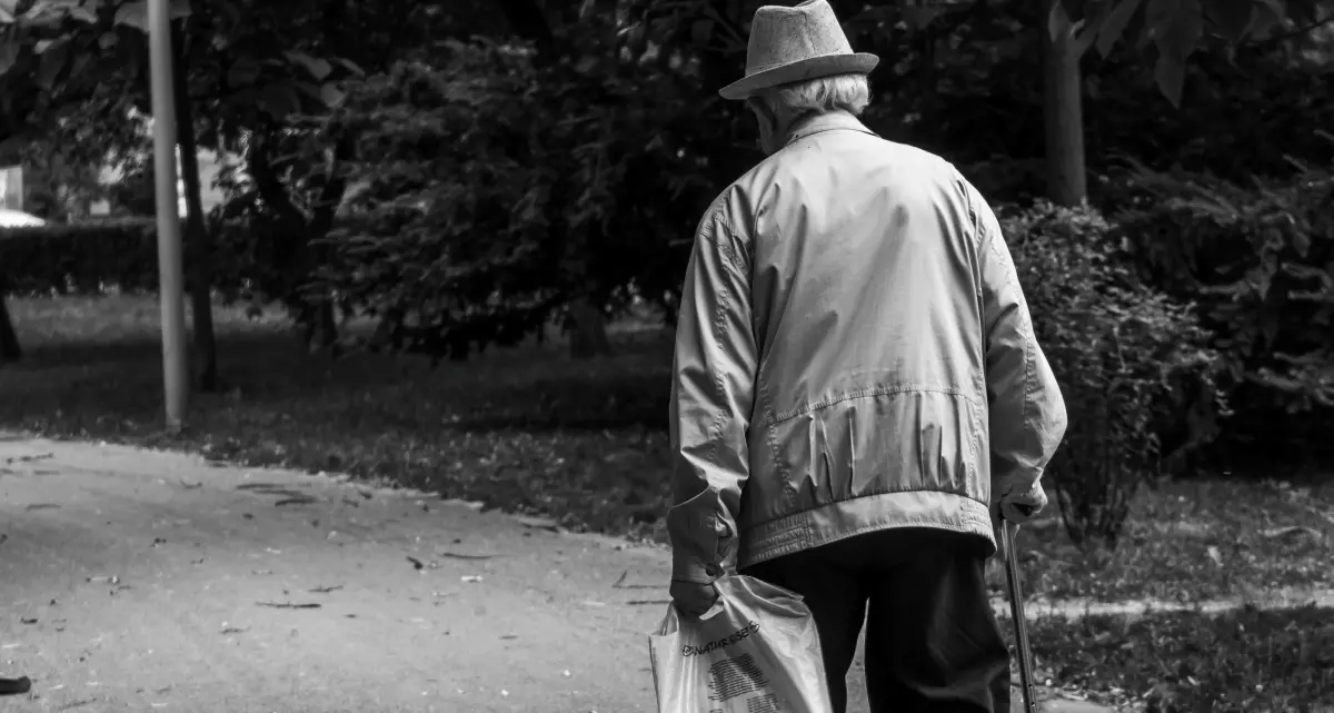 In Calabria le pensioni più basse, l’allarme di Uil: «Anziani riducono i consumi e la qualità della vita peggiora»\n