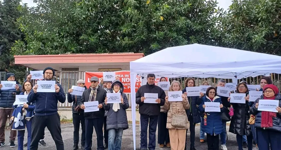 Ospedale di Tropea, la protesta dei comitati: «Pronti a bloccare tutto»
