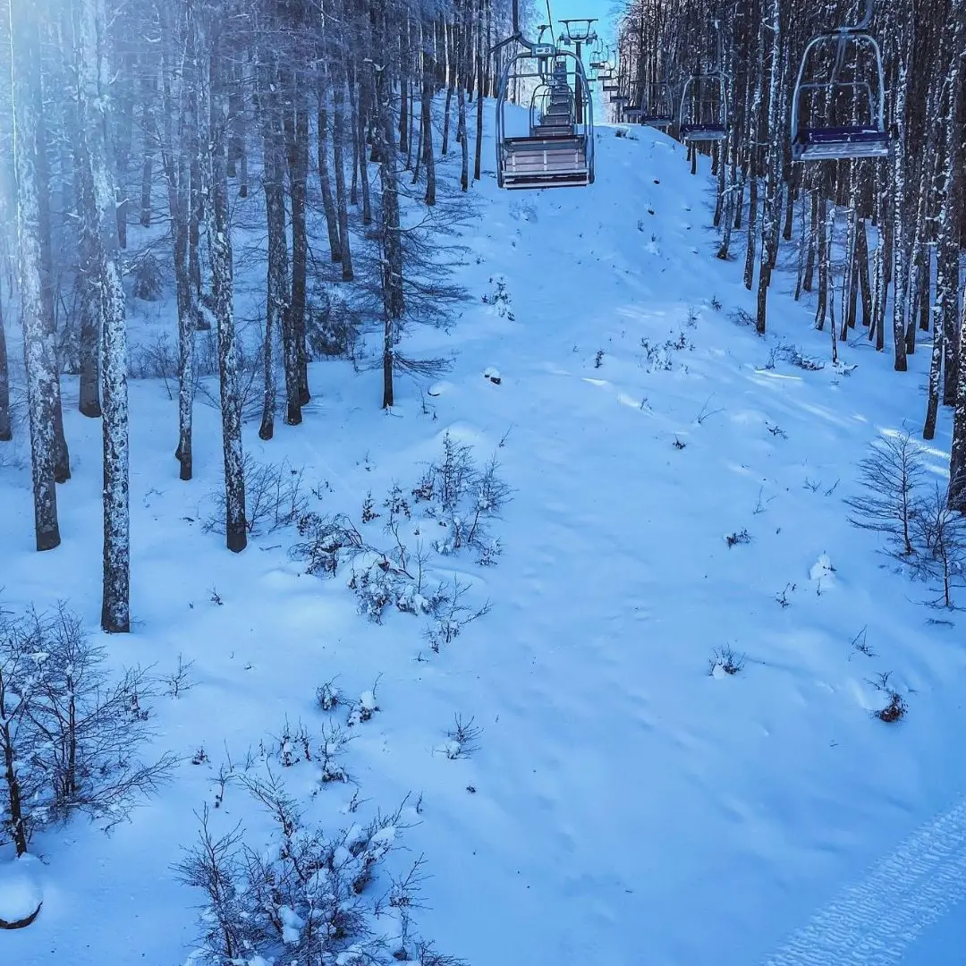 Nel silenzio bianco dell’incanto\n