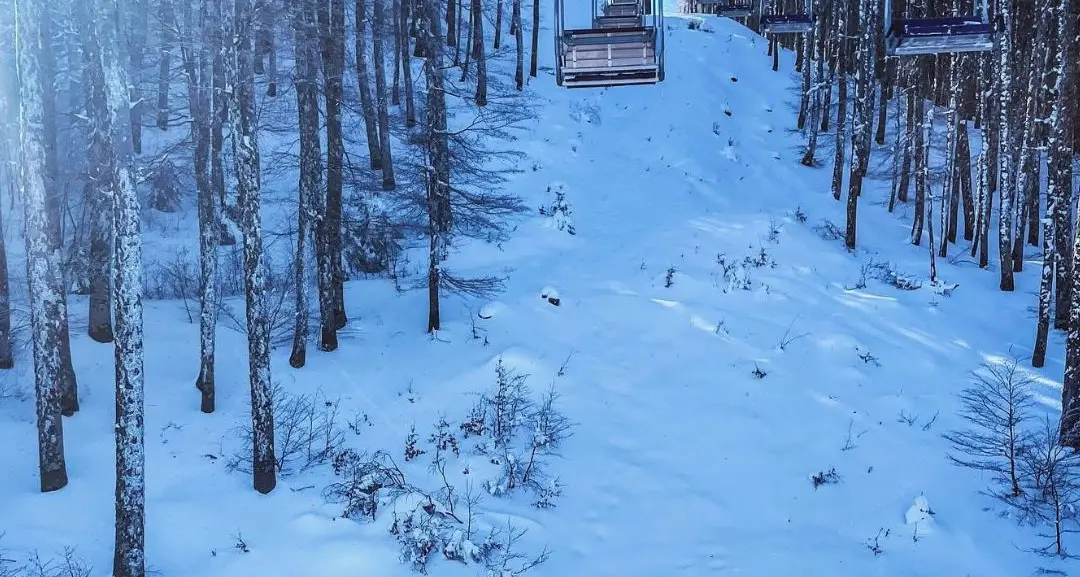 Nel silenzio bianco dell’incanto\n