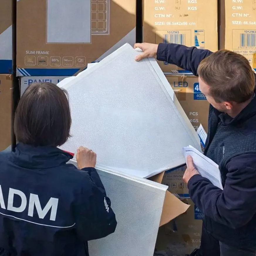 Agenzia Dogane e Monopoli,\u00A0maxi sequestro di pannelli led contraffatti nel porto di Gioia\u00A0Tauro: denunciato importatore\n