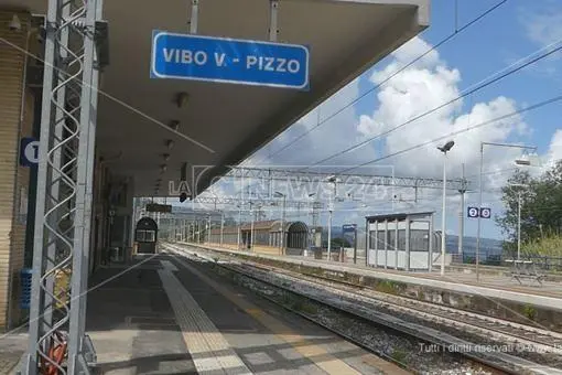 Lavori sulla linea tirrenica: dall’8 febbraio modifiche alla circolazione dei treni in Calabria –\u00A0I DETTAGLI