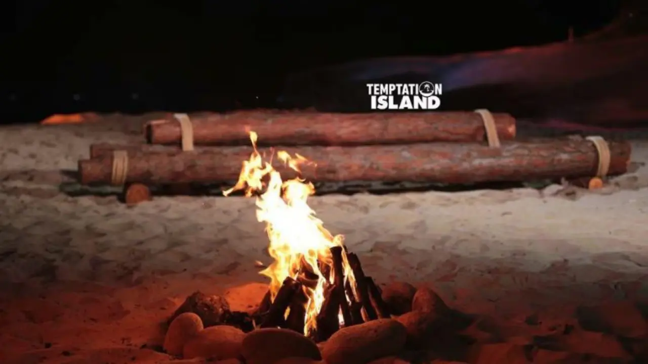 Un poliziotto a Temptation Island senza permesso, Pisani lo licenzia: il Tar lo riammette e ora chiede a Mediaset la verità sulla puntata “incriminata”\n